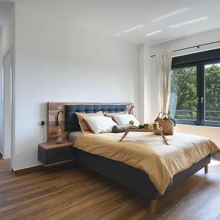 In Croatia Near Scenic Coastline וילה פולה