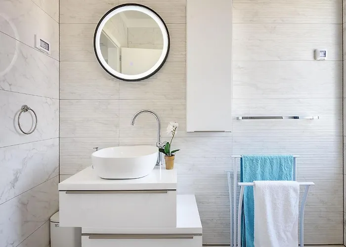 In Croatia Near Scenic Coastline Vila Pula