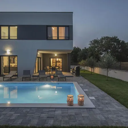 In Croatia Near Scenic Coastline Villa