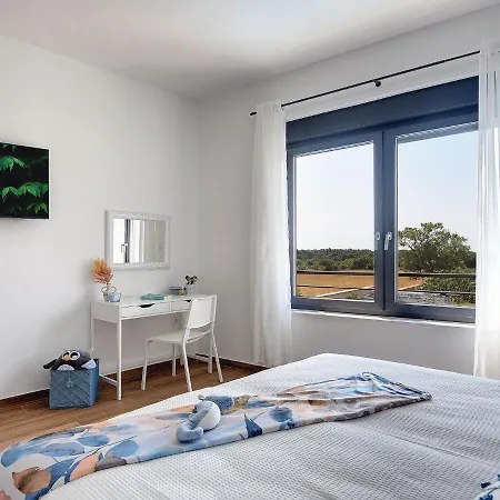 In Croatia Near Scenic Coastline Villa *