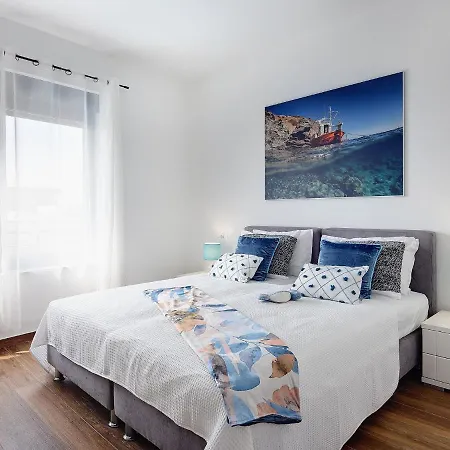 Villa In Croatia Near Scenic Coastline *